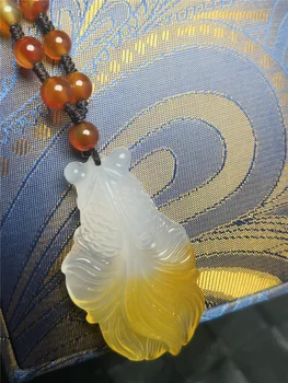 Ожерелье с плетеной цепочкой в виде золотой рыбки из натурального халцедона ручной работы