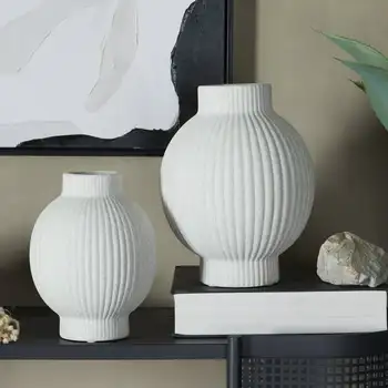 Керамическая современная ваза 9 